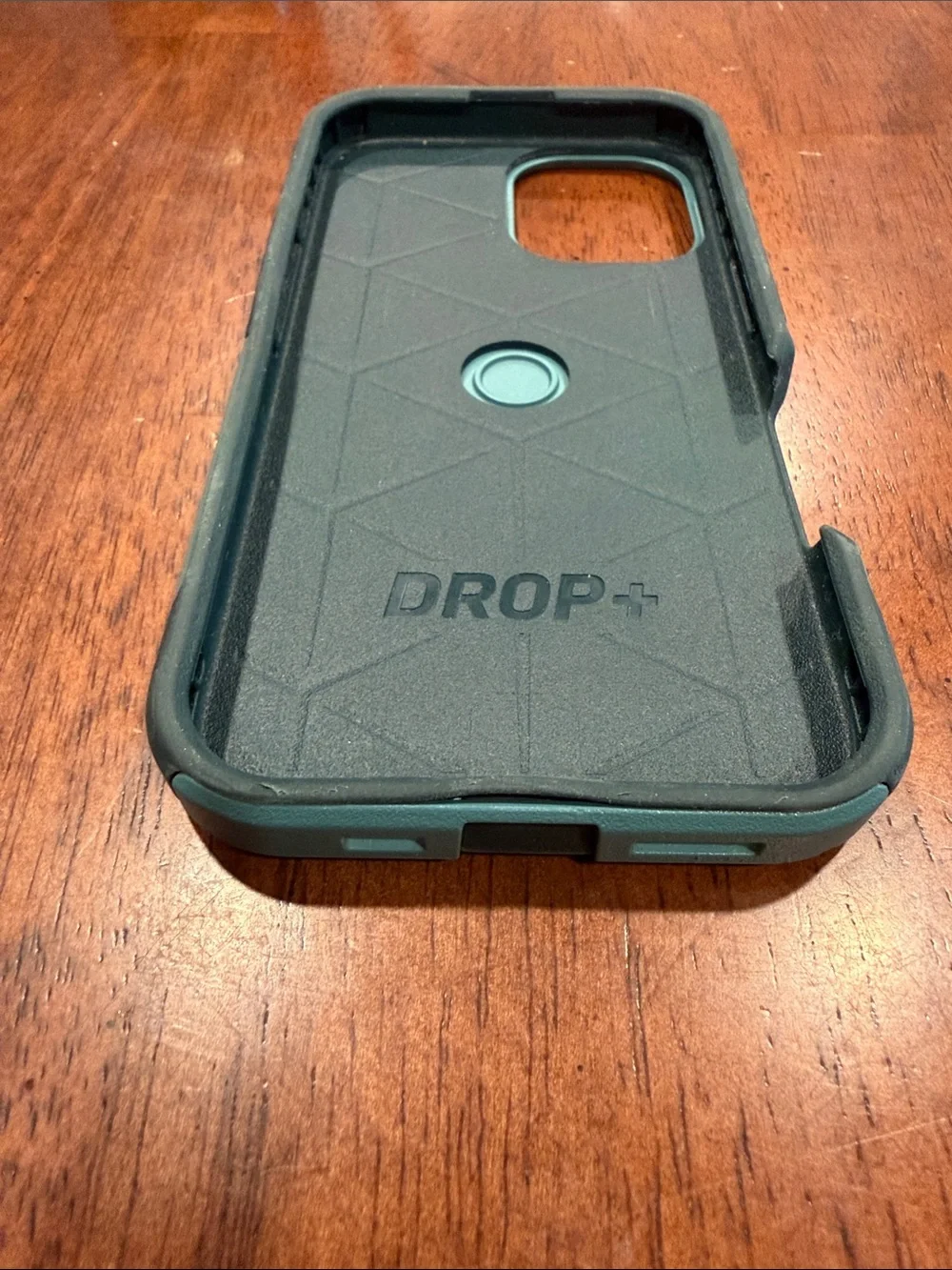 OtterBox Commuter Series MagSafe Case in Teal for iPhone 16